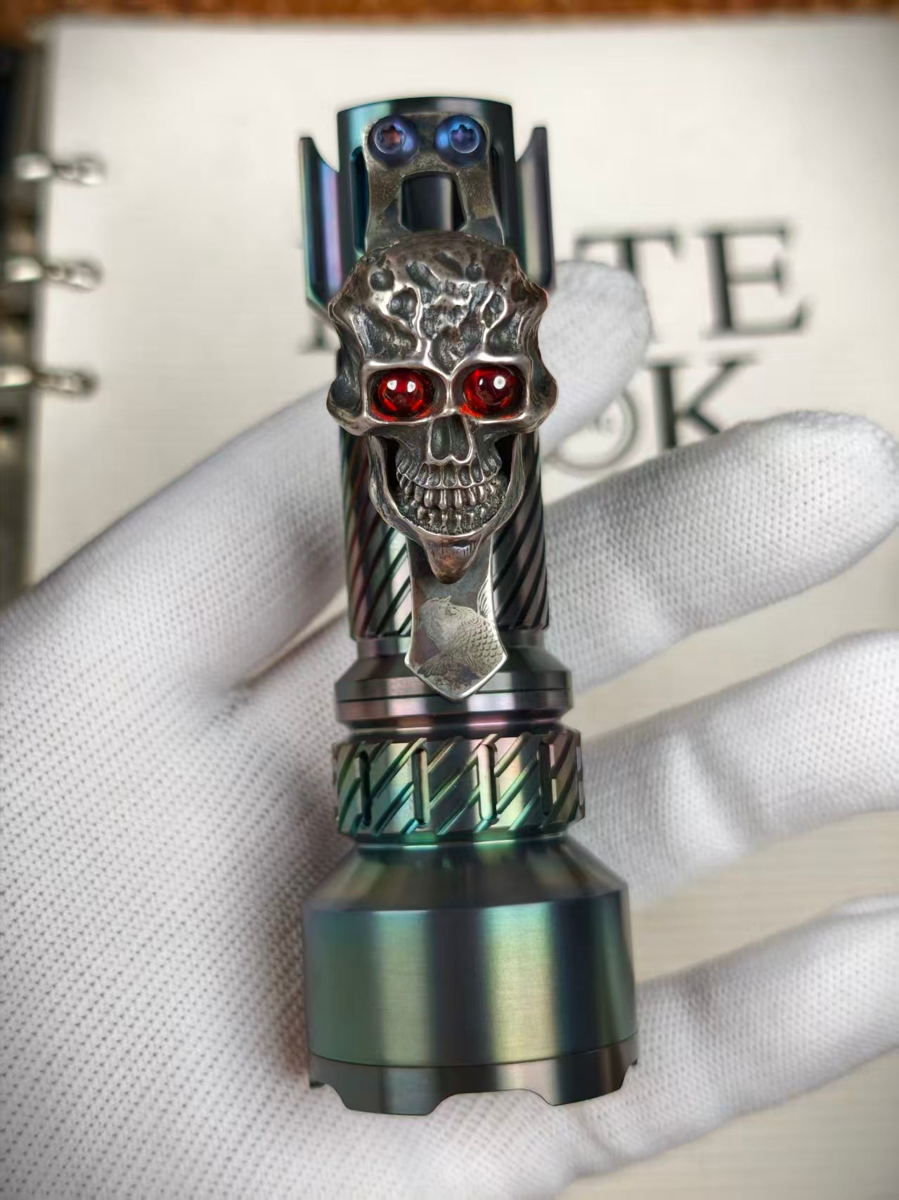Pengwang Customized Zirconium Alloy W18E Flashlight - Nealsgadgets