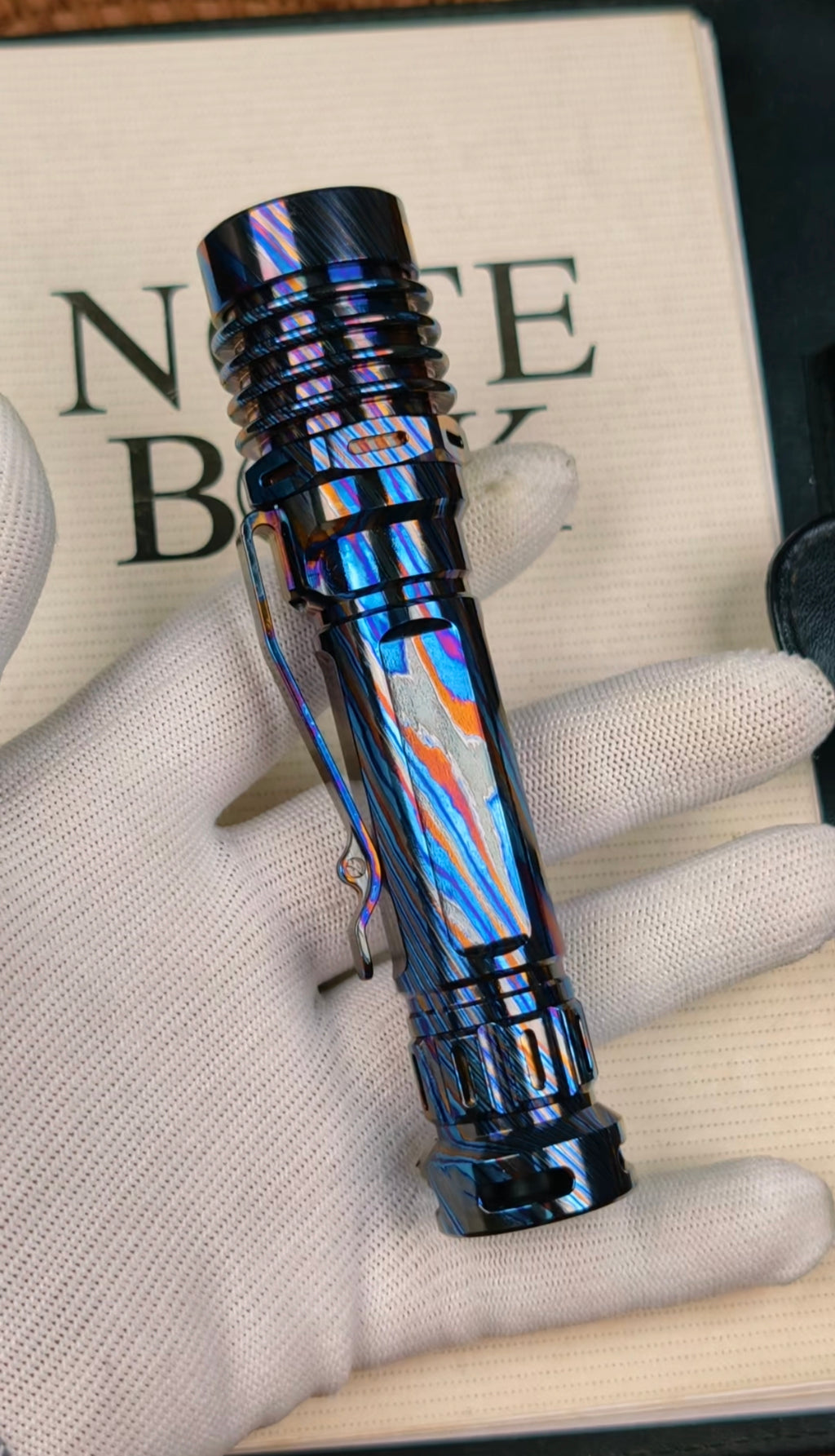Pengwang E2e ZircuTi 18650 flashlight Pengwang