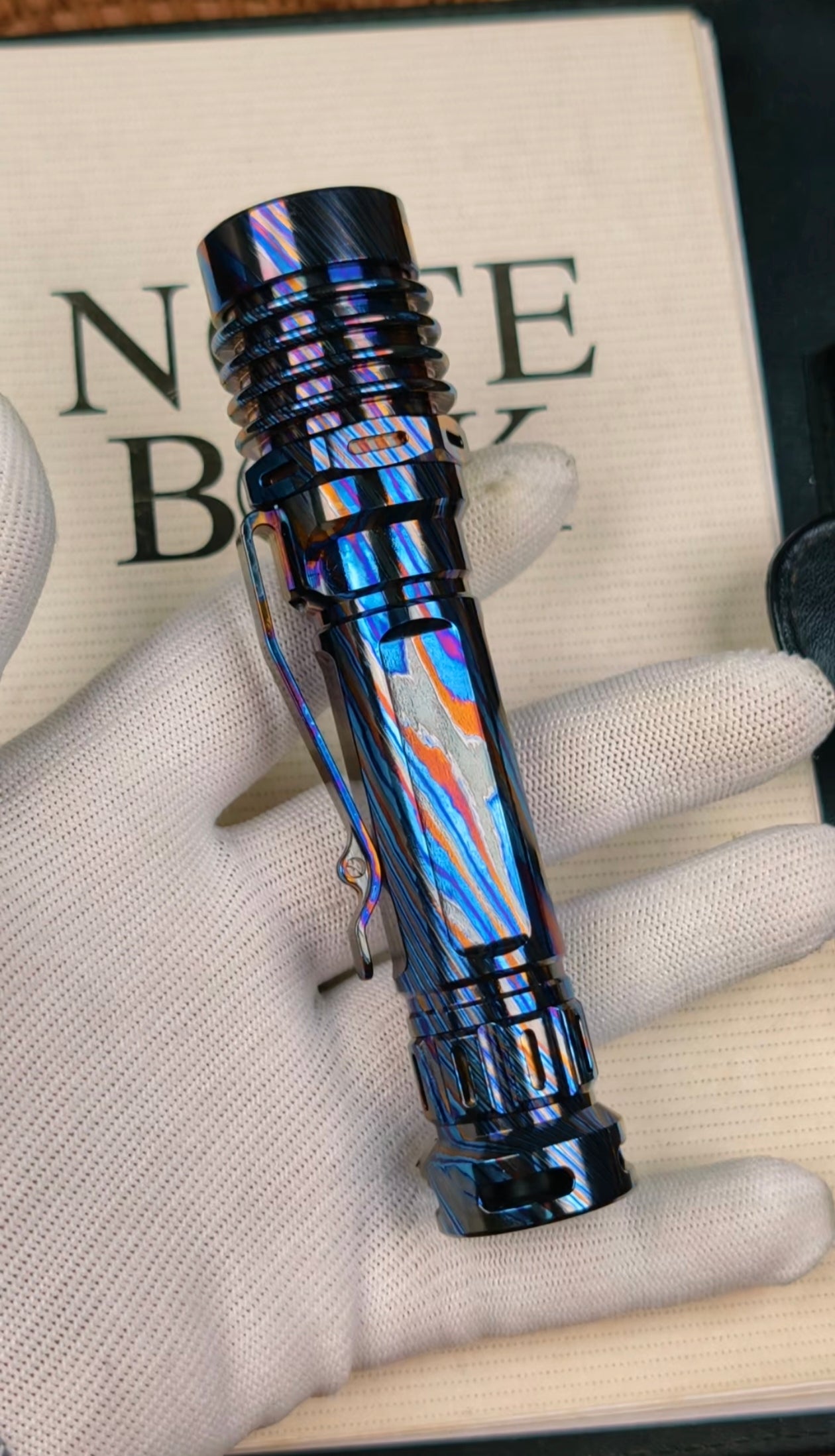 Pengwang E2e ZircuTi 18650 flashlight Pengwang