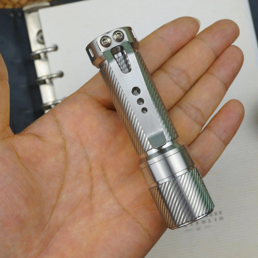 Pengwang T18M Titanium SFT40 800lm LED Flashlight Main image