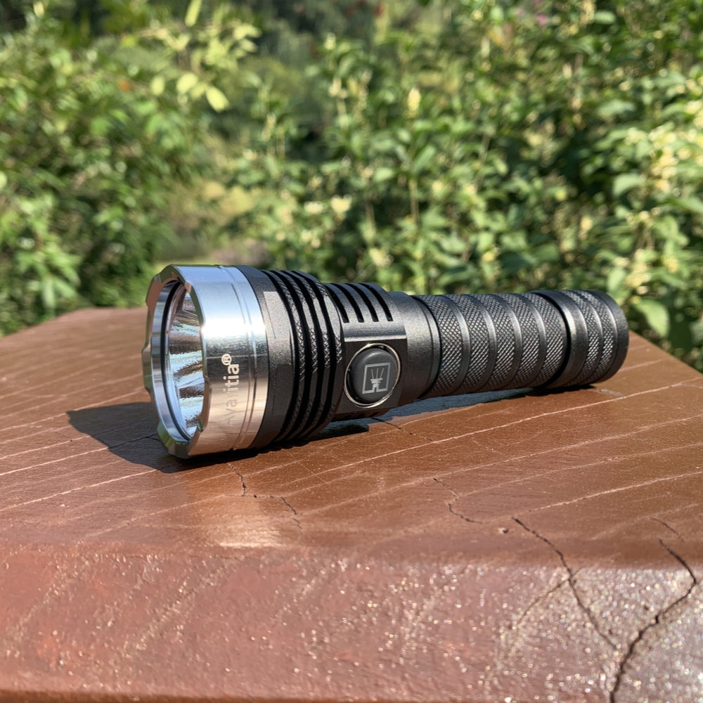 Nightwatch A54Ultra2 30000lm 600m 21700 Flood Flashlight