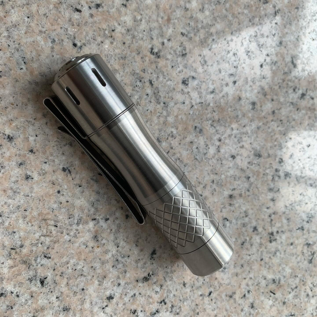 NLIGHTD L2 300lm 700m 14500 Thrower LEP Flashlight