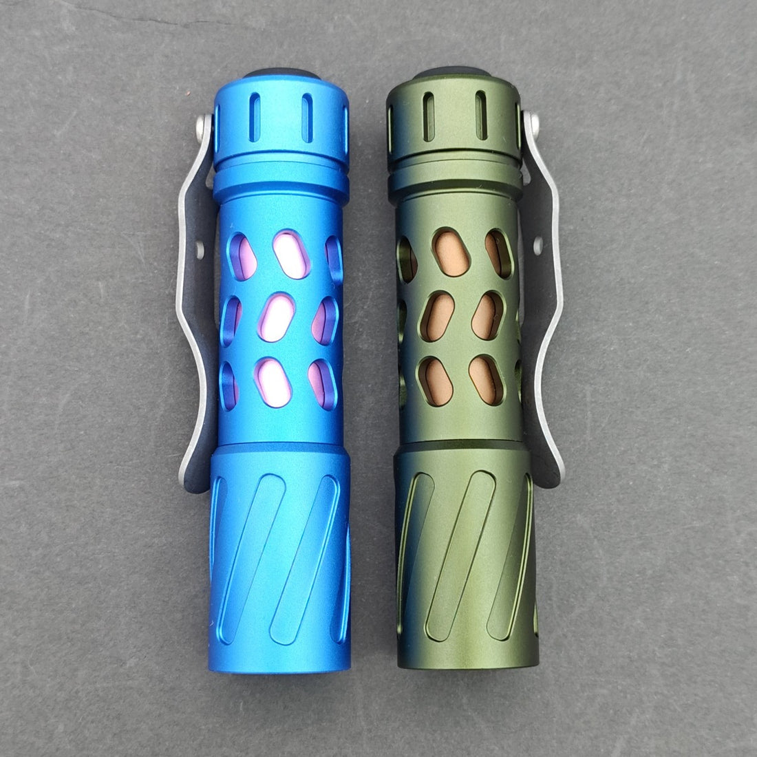 CDC x ReyLight Crusader Nichia 519a 550lm 10440 EDC Flashlight Secondary image