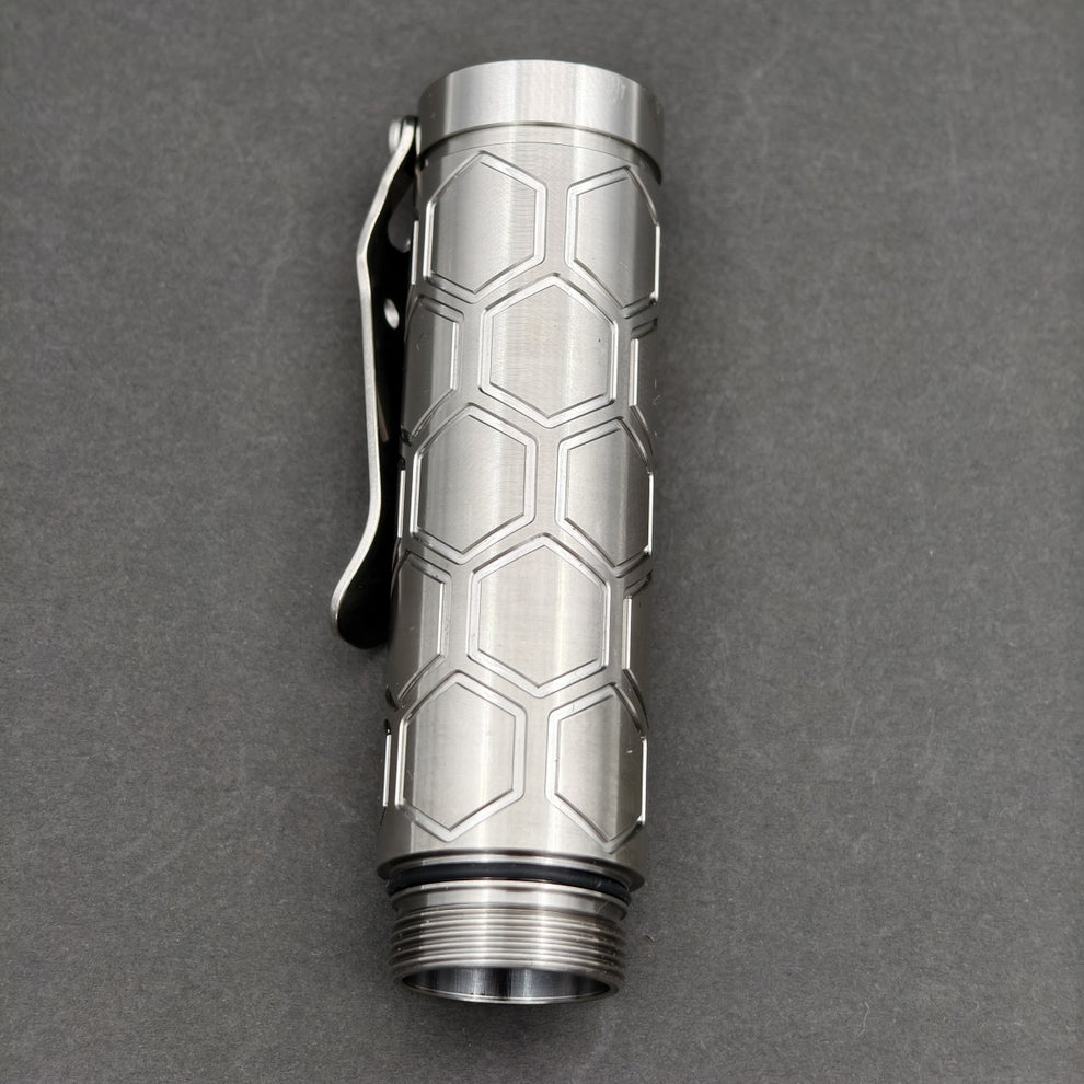 Reylight Dawn Hex- Ti Nichia 519a 4000K 18350 EDC Flashlight - Nealsgadgets Main image