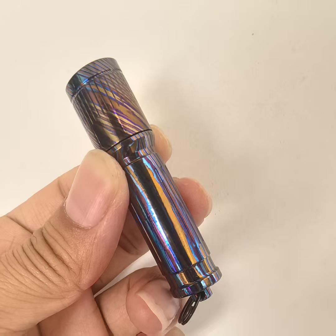 OLIGHT I3E EOS Ukraine Titanium