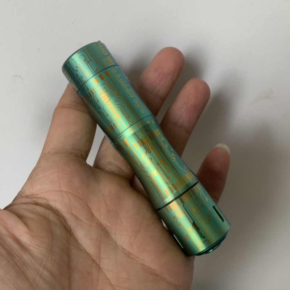 NLIGHTD L2 LIMITED Version Copper Titanium 700m Thrower LEP Flashlight Main image
