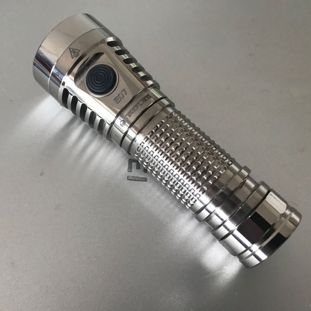 Fireflies E07 Copper 7x SST20/Nichia 21700 Flashlight With Anduril UI