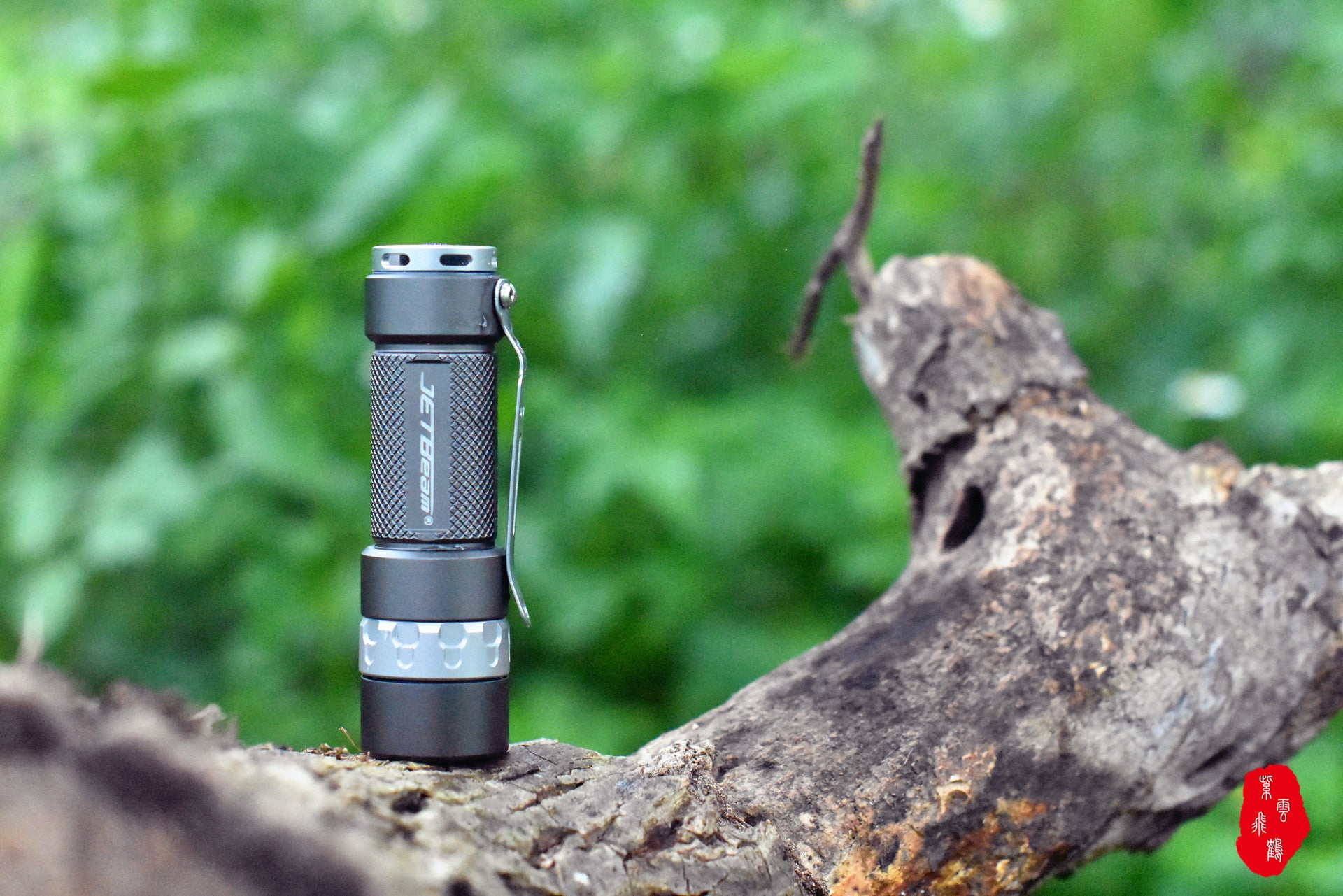 JETBEAM RRT03 Raptor CREE XPG3/Nchia 1400lm LED Flashlight Secondary image