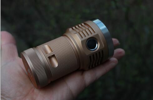 Emisar D18 18x SST20 Luminus 14000lm LED Flashlight Secondary image