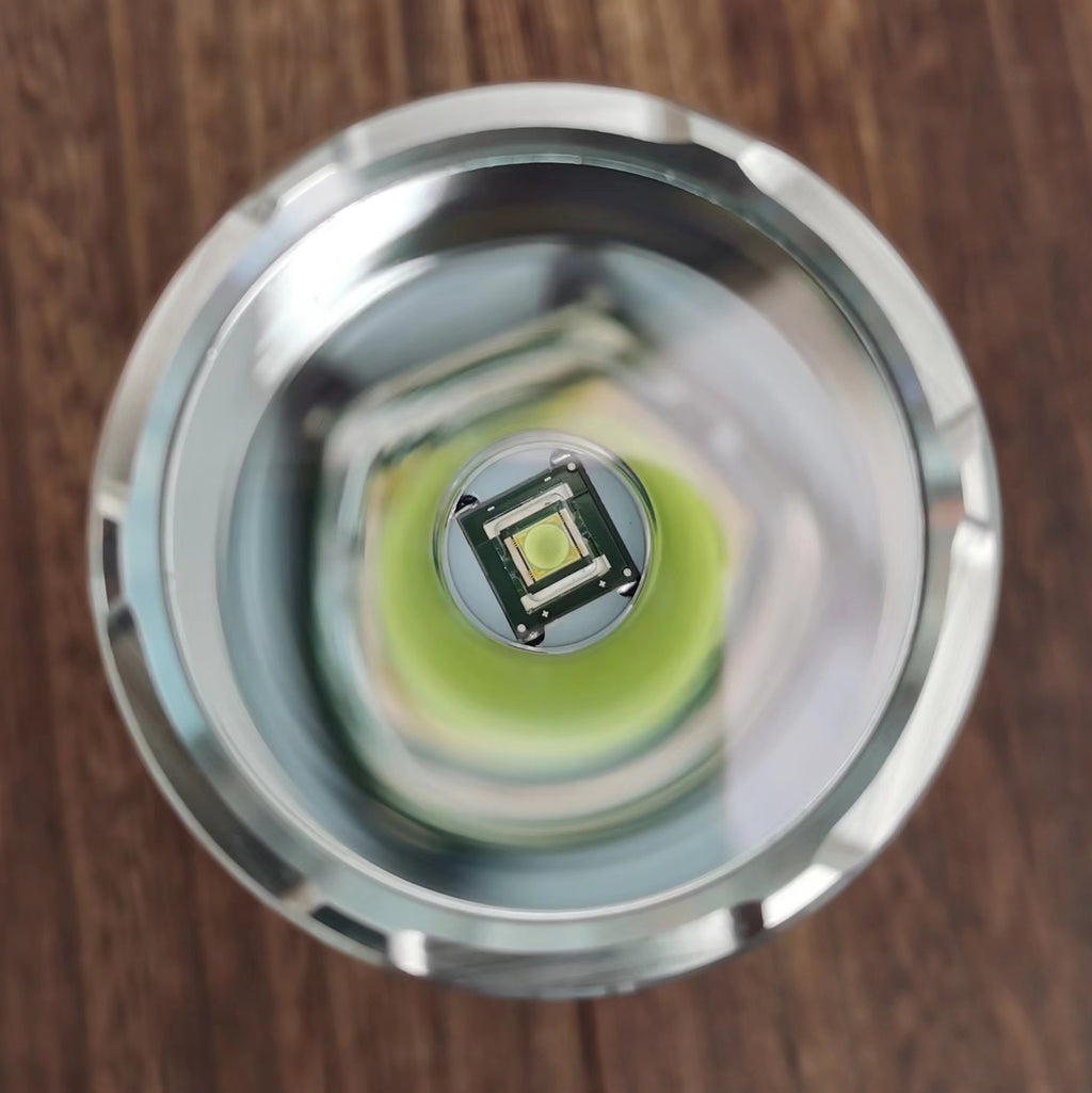 Amutorch XT45 RC90 3500lm 894m 21700 Thrower LED Flashlight