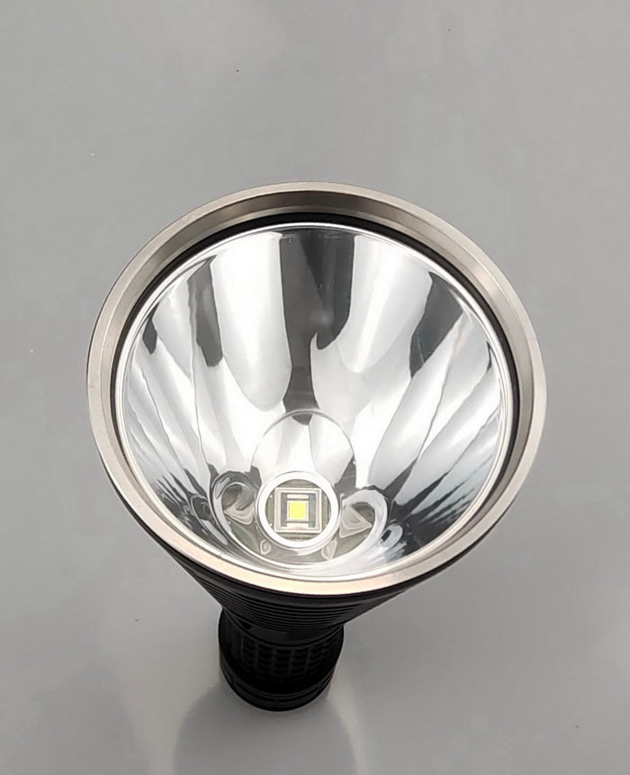 Fireflies T9R Luminuous STB90.2 5200lm 21700 Thrower Flashlight