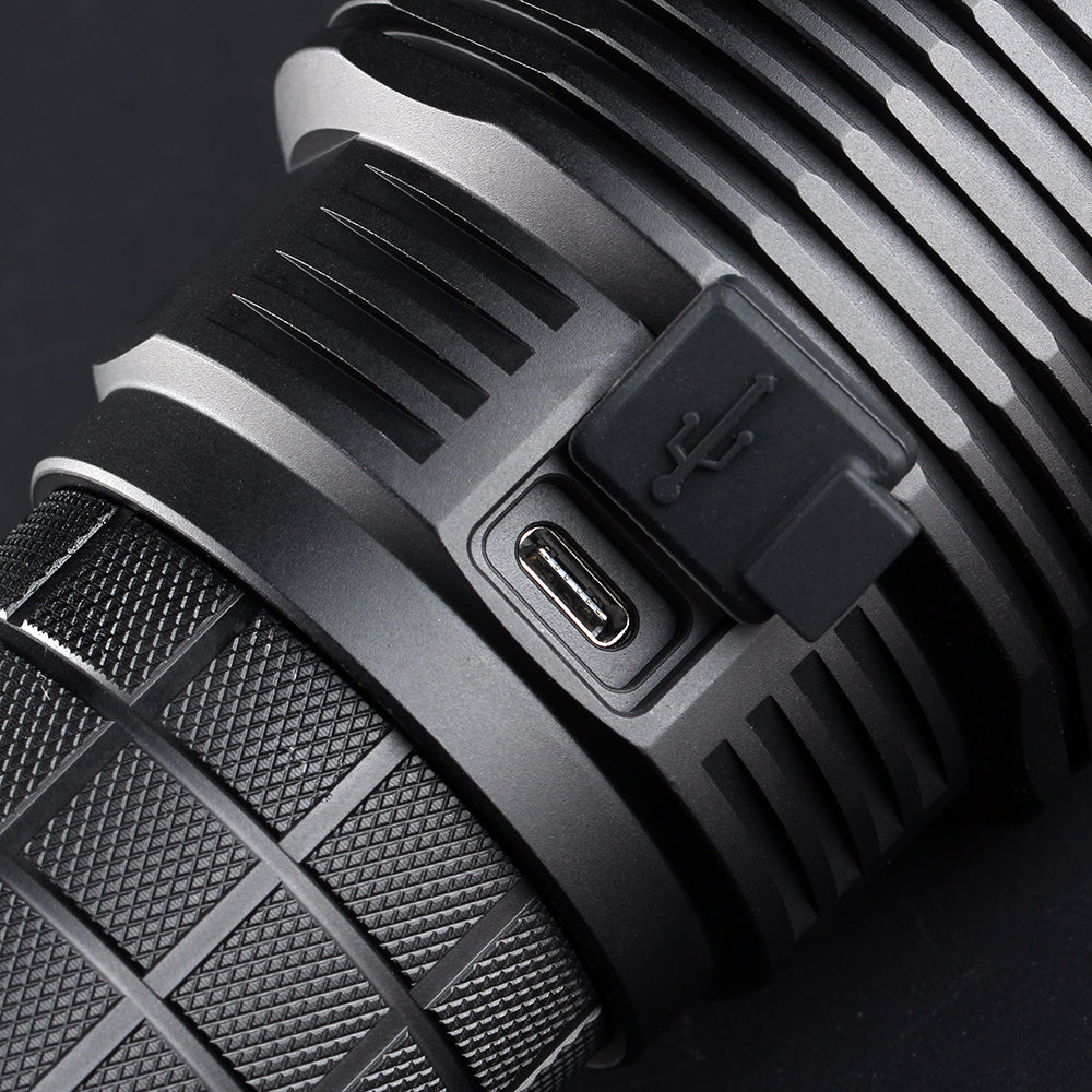 Convoy 4X18A XHP70.2 4300lm 4*18650 LED Flashlight