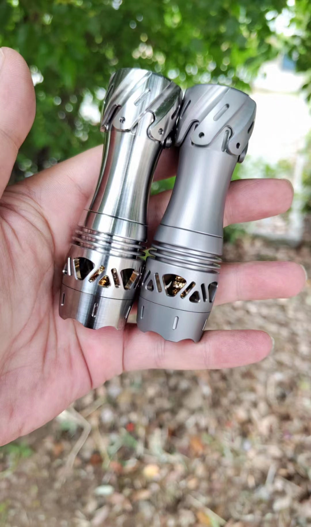 Giftglowedc Dawn TItanium Nichia 1100lm EDC Flashlight with Spinner