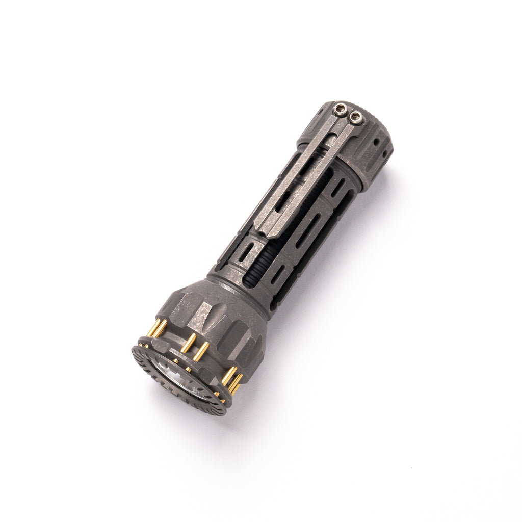 Ruisha Rainbow R1 Titanium 2600lm 18650 18350 LED Flashlight – Nealsgadgets