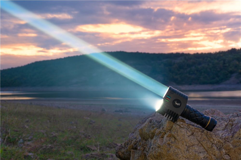 LUMINTOP THOR4 2800lm 1170m LEP LED Dual Head Thrower Flood Flashlight Nealsgadgets