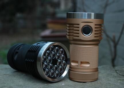 Emisar D18 18x SST20 Luminus 14000lm LED Flashlight