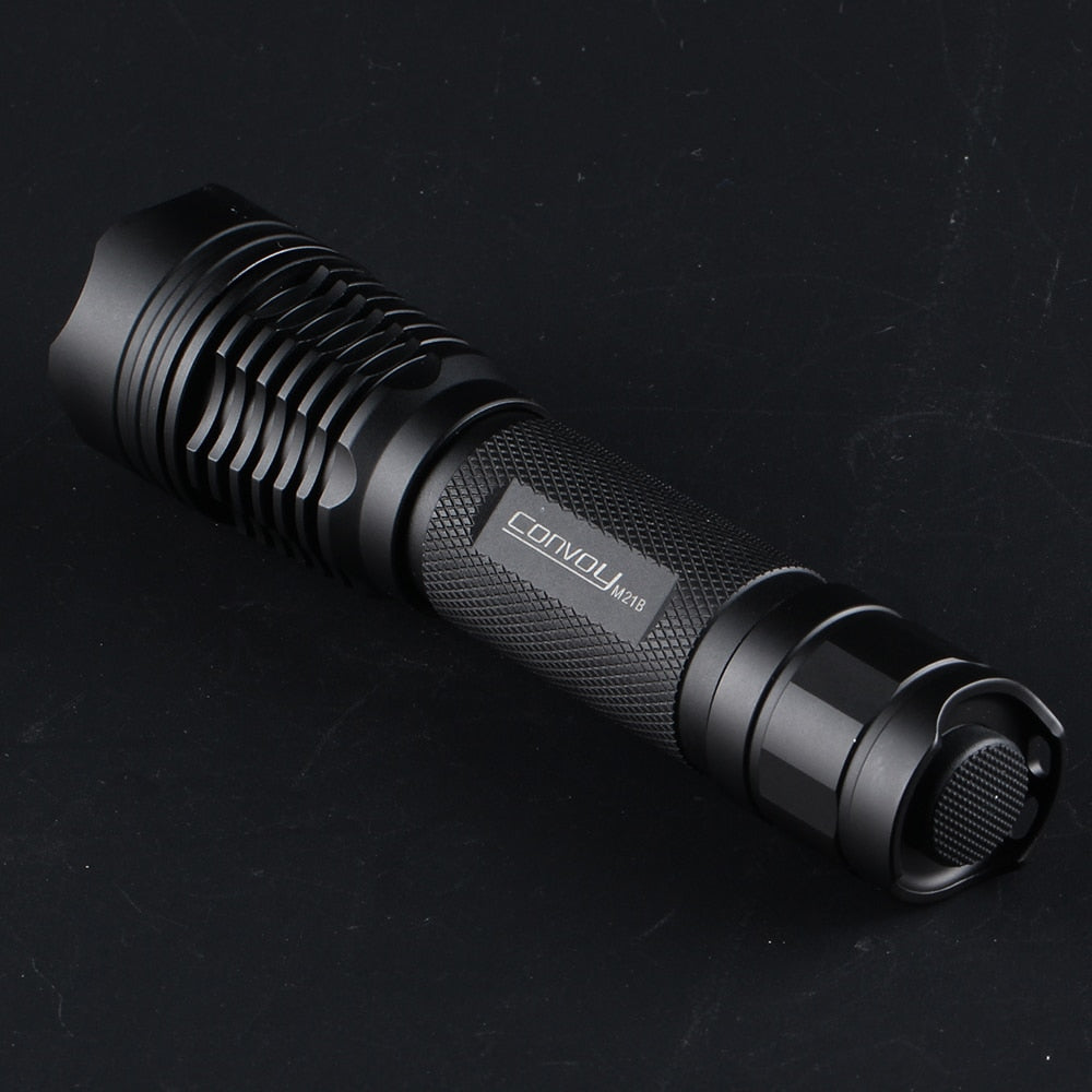 Convoy M21B luminus sst40 Flashlight Secondary image