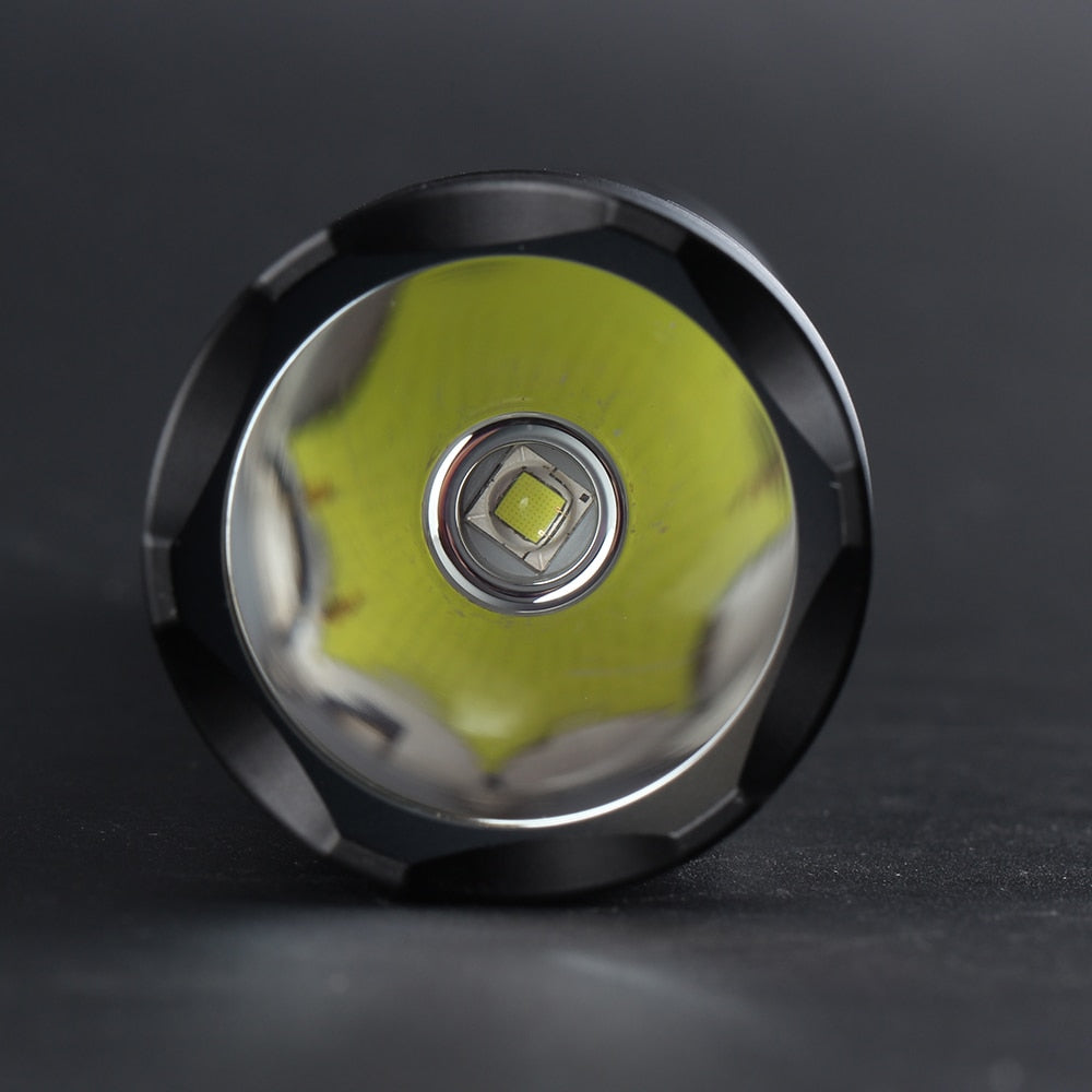 Convoy M21B luminus sst40 Flashlight