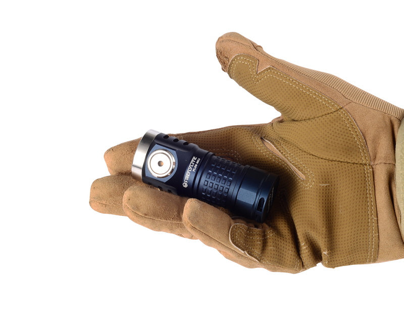 Fireflies PL09MU Nichia E21A CRI98 2200lm LED Flashlight