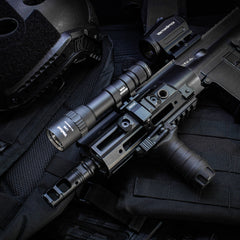 Weltool W65B/W65C Metal Lancer 1750lm 558m Flashlight