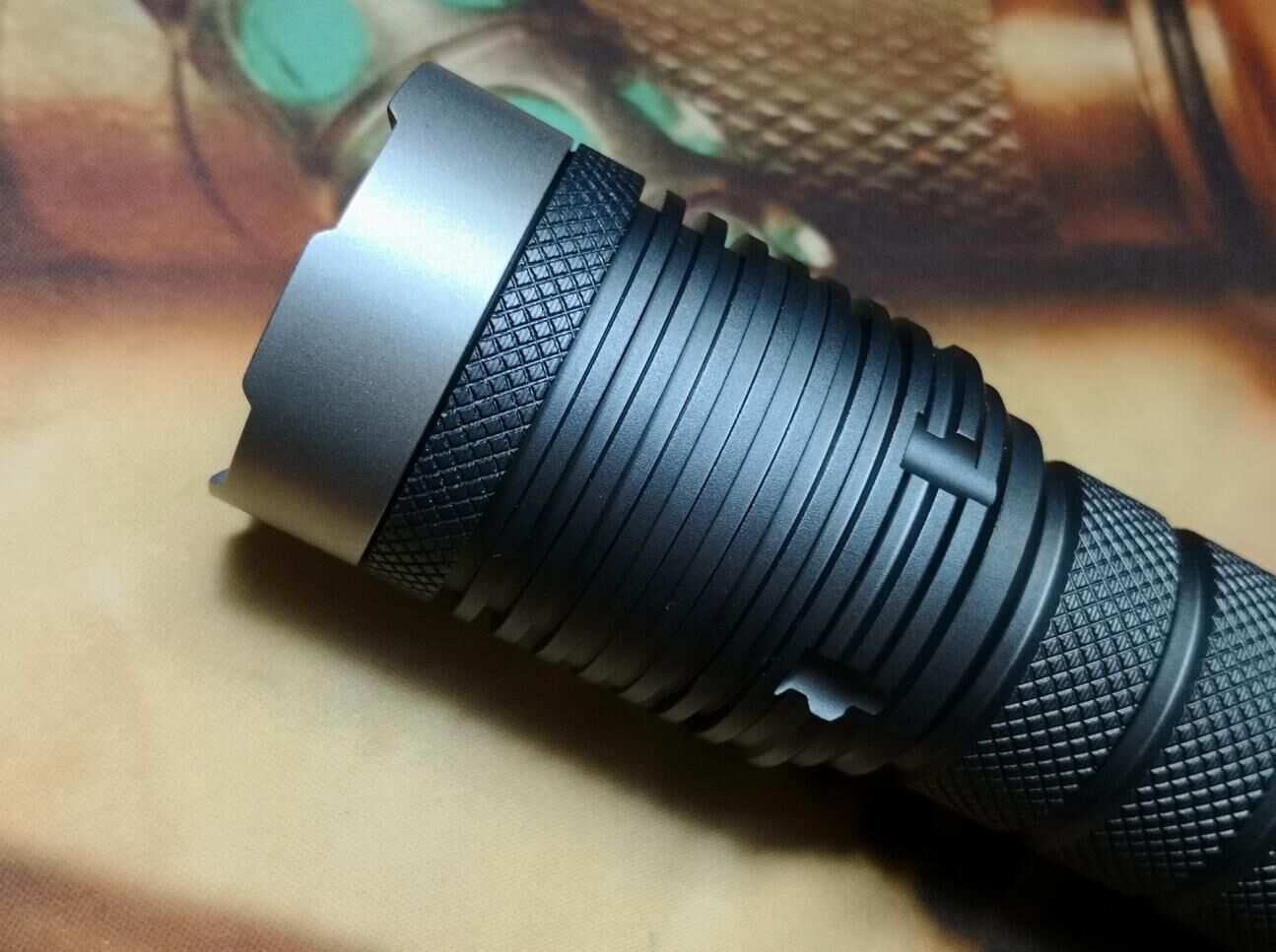 NightWatch Avaritia NA40SE 3x SST40/SST20 LED Flashlight.