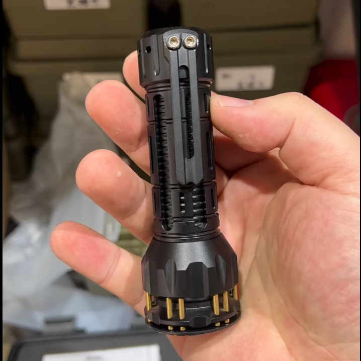 5.11 tmt r1 rechargeable flashlight Ruisha Rainbow R1 Titanium 2600lm 18650 18350 LED Flashlight – Nealsgadgets