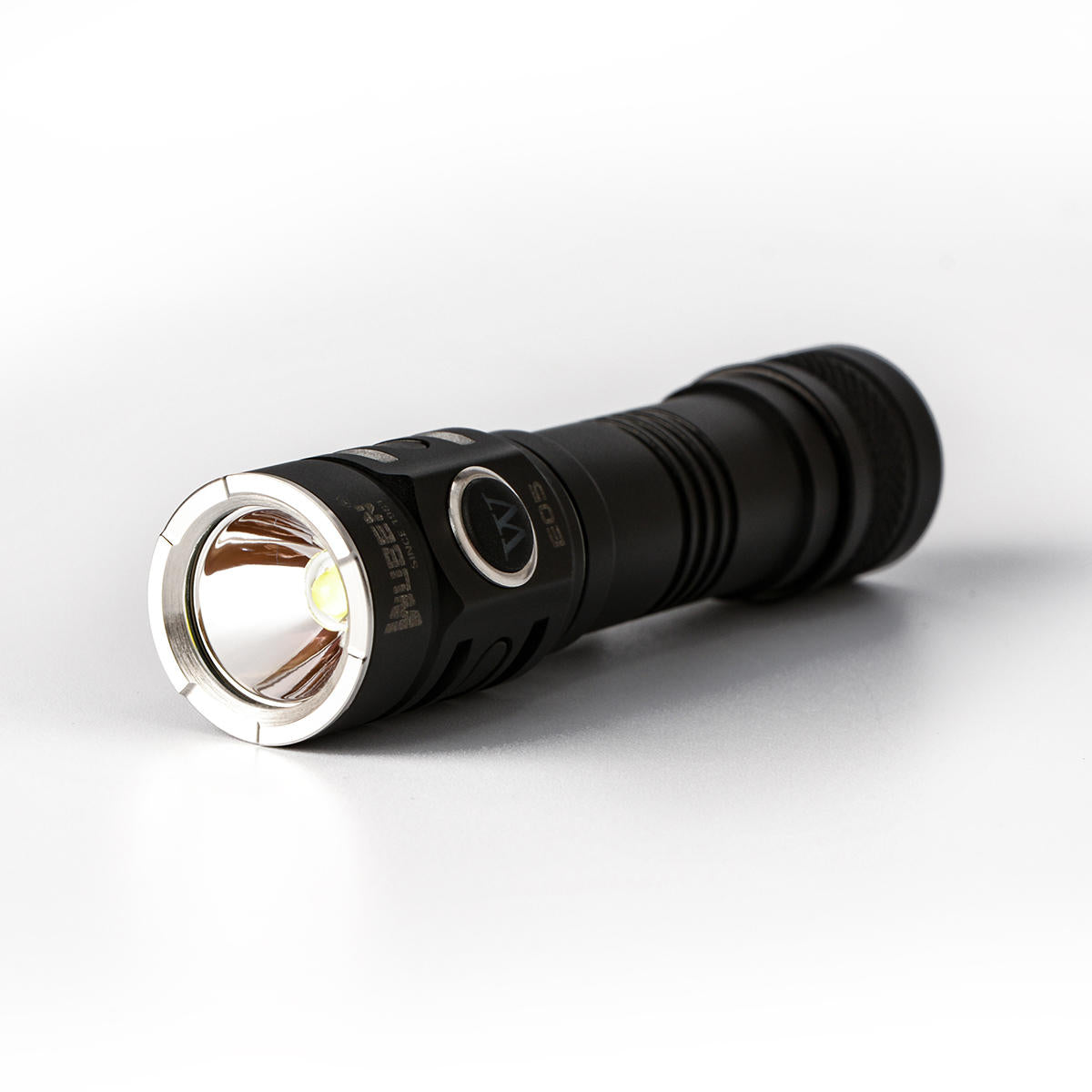 Wuben E05 XPL 900Lumens  14500 Magnetic Tail EDC LED Flashlight