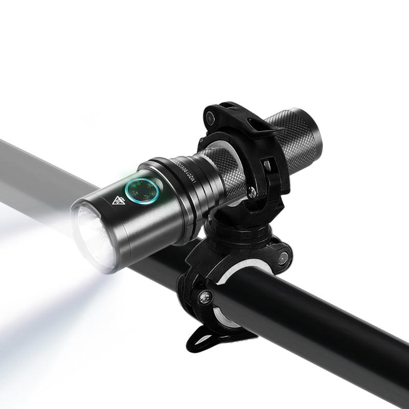 IMALENT DM70 XHP70.2  4500lm LED Flashlight