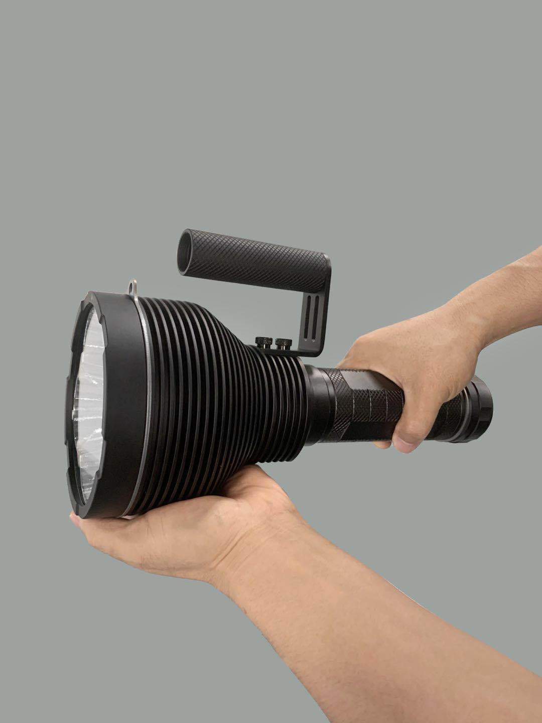 Lumintop GT4 4xXHP70.2 25000LM 1370m LED Flashlight KIT