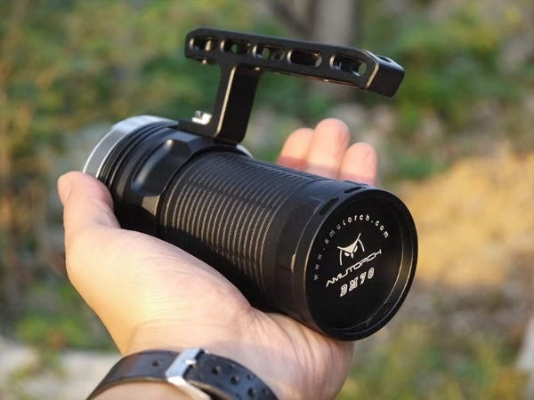 Amutorch DM70 4x XHP70.2 18000lm 518m Tiny Monster Flood LED Flashlight Secondary image