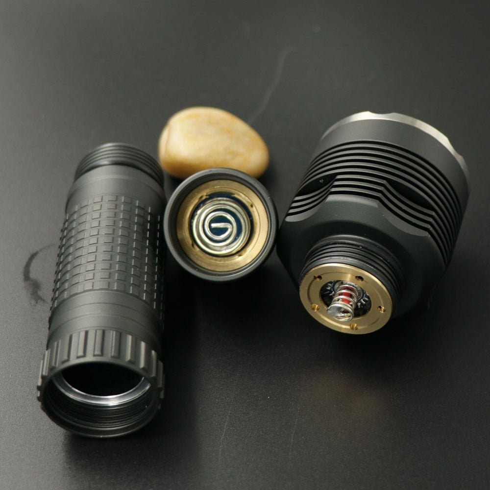 BLF D80v2 SST40 2000lm/XPL-HI 1500lm 18650 LED Flashlight