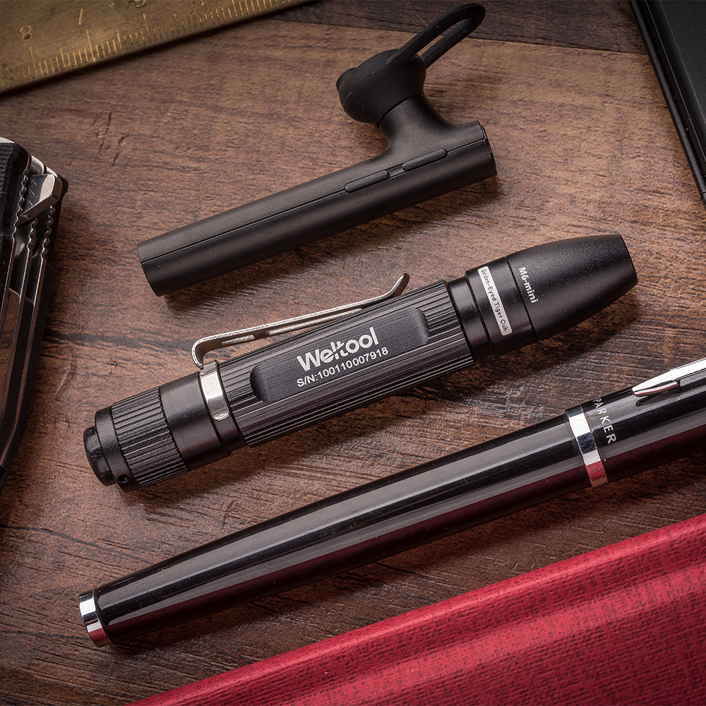 Weltool M6-Mini Golden-Eyed Tiger Cub No-Glare LED Flashlight